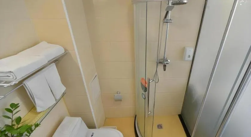 GreenTree Inn West Railway Station North Square Hotel