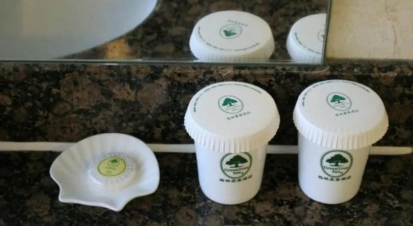 GreenTree Inn West Railway Station North Square Hotel