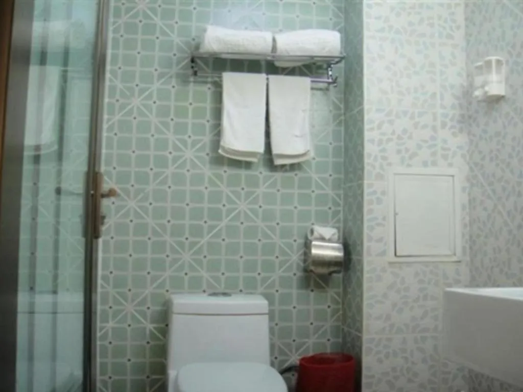 GreenTree Inn West Railway Station North Square Hotel