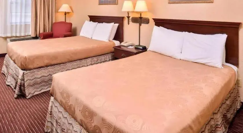 Bed in Americas Best Value Inn Alliance Bed in Americas Best Value Inn Alliance