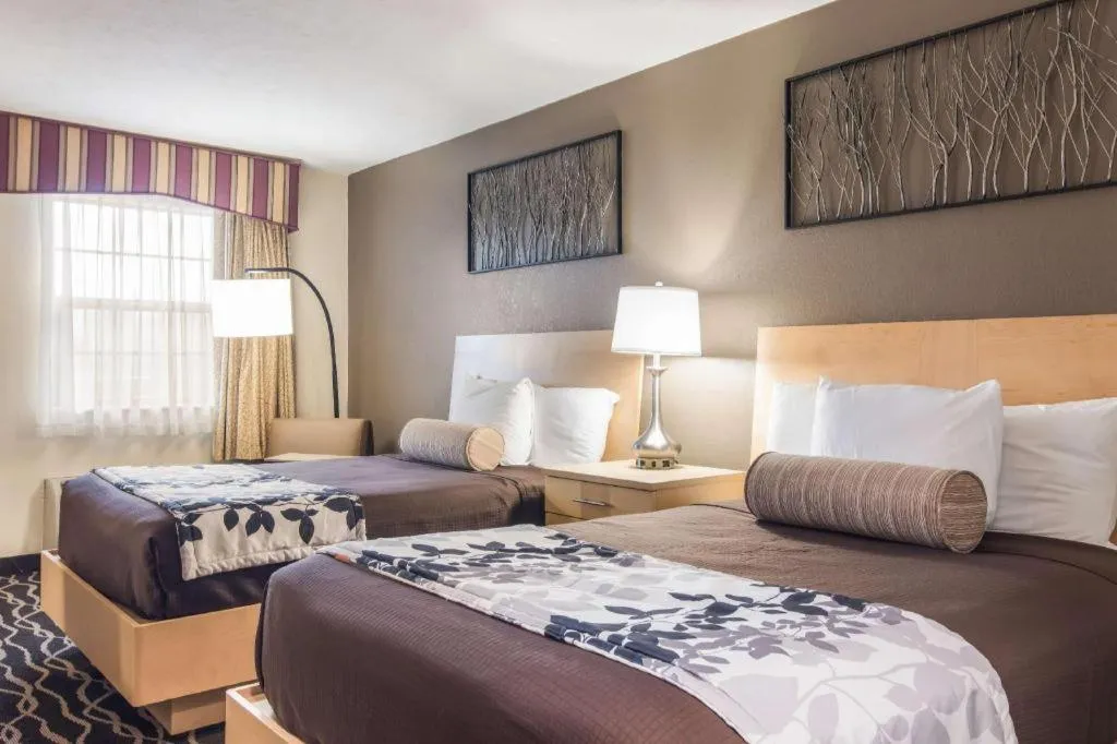 Bed in Americas Best Value Inn Alliance