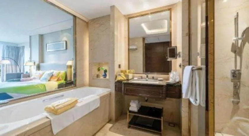 Bed in Wyndham Grand Plaza Royale Huayu Chongqing