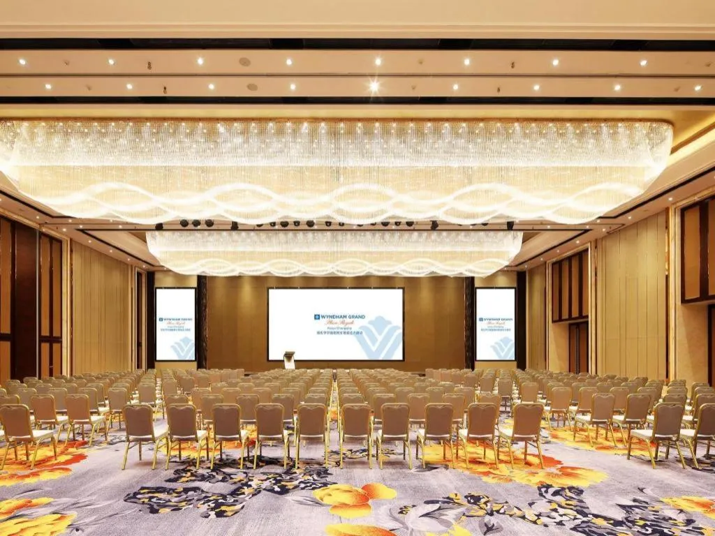 Wyndham Grand Plaza Royale Huayu Chongqing