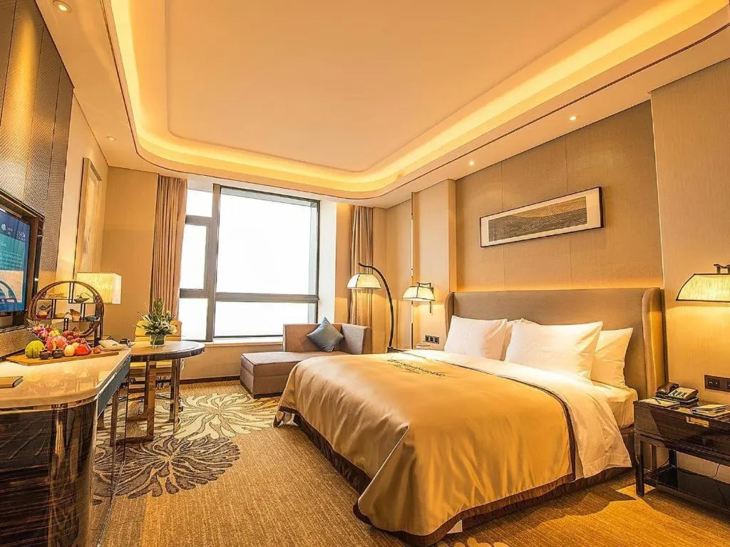 Bed in Wyndham Grand Plaza Royale Huayu Chongqing