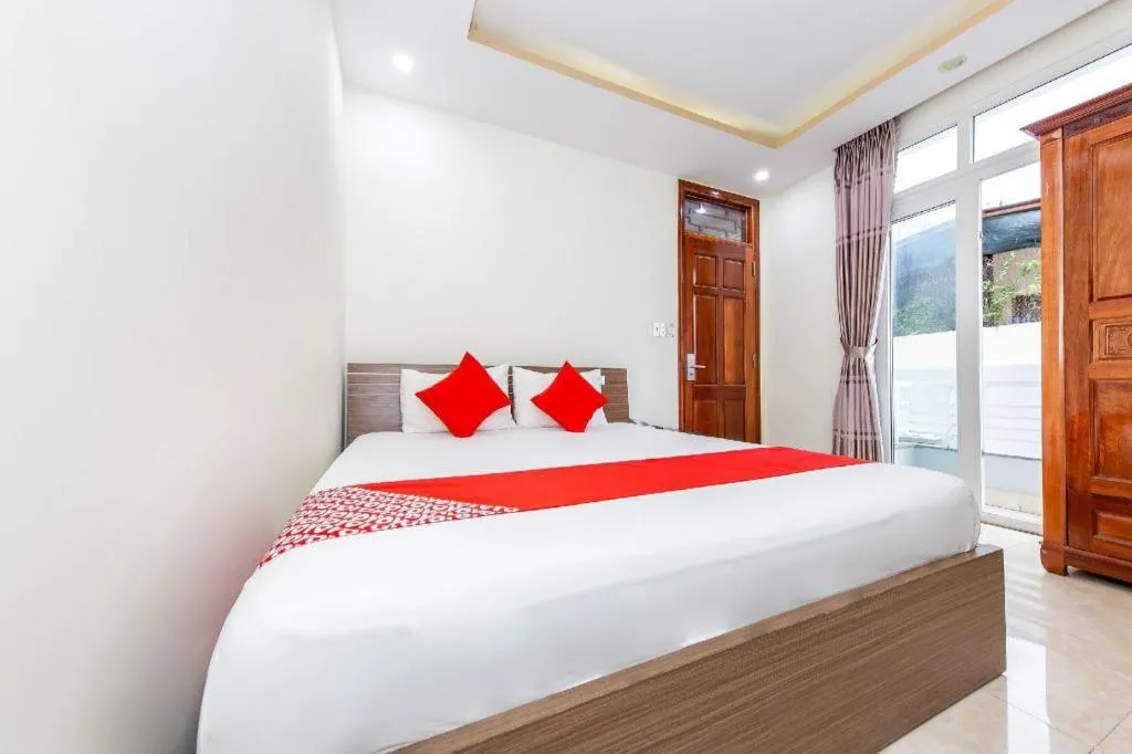 OYO 587 Trang Long