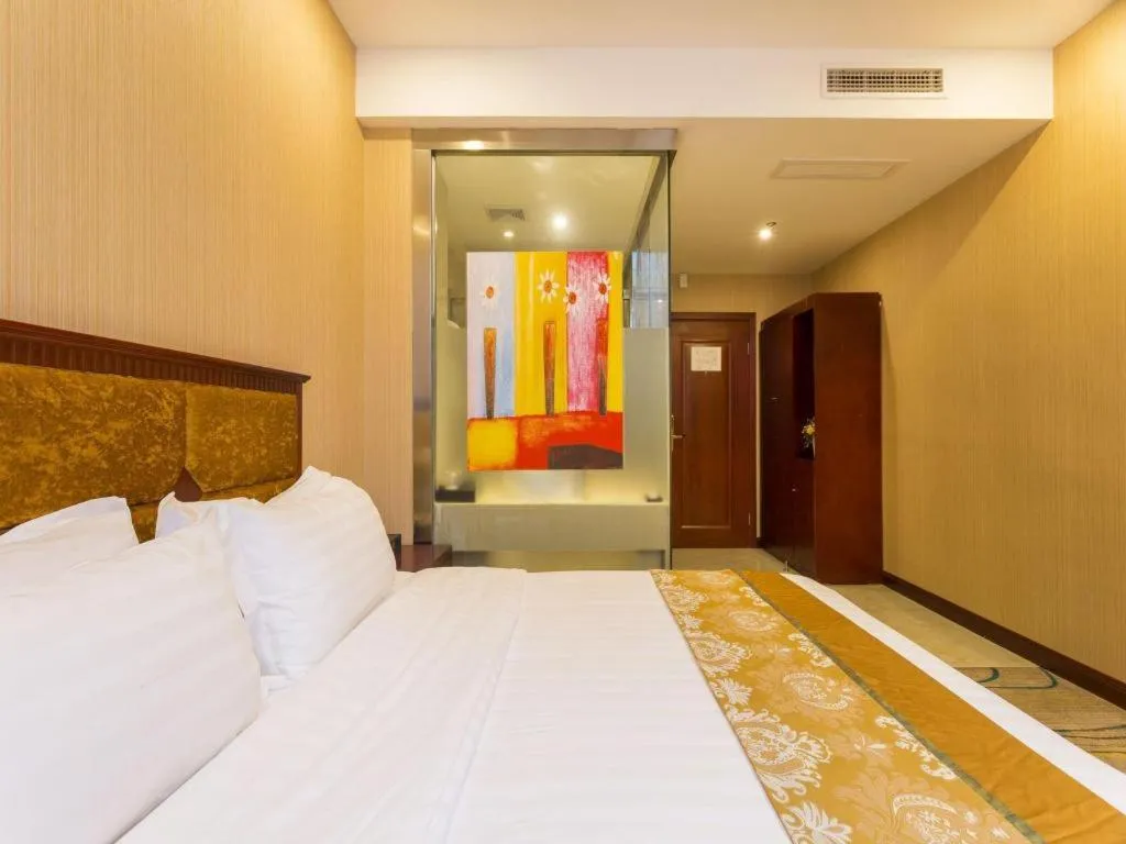 Bed in Junlai Hotel Pudong Airport Shanghai