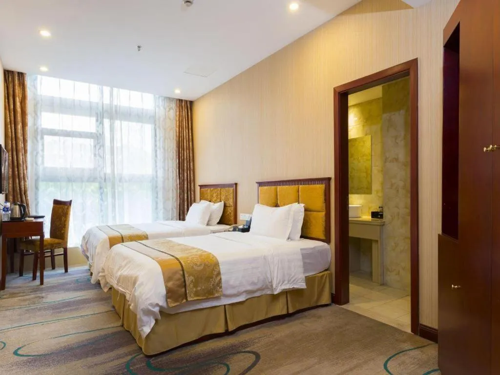 Bed in Junlai Hotel Pudong Airport Shanghai