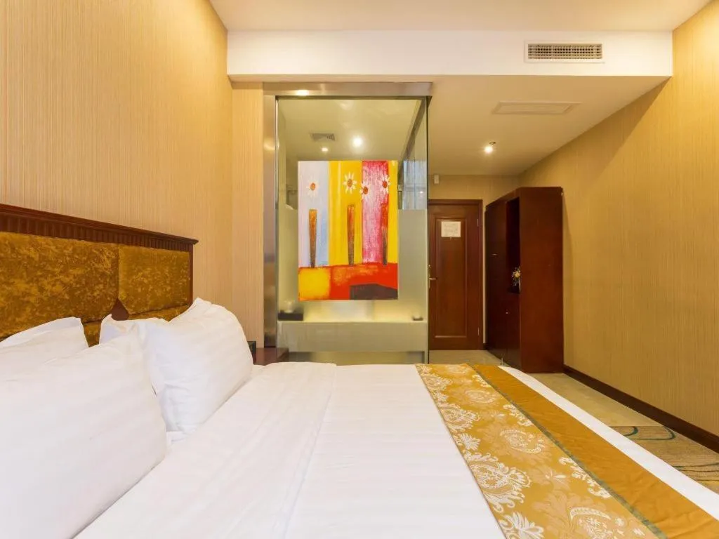 Bed in Junlai Hotel Pudong Airport Shanghai