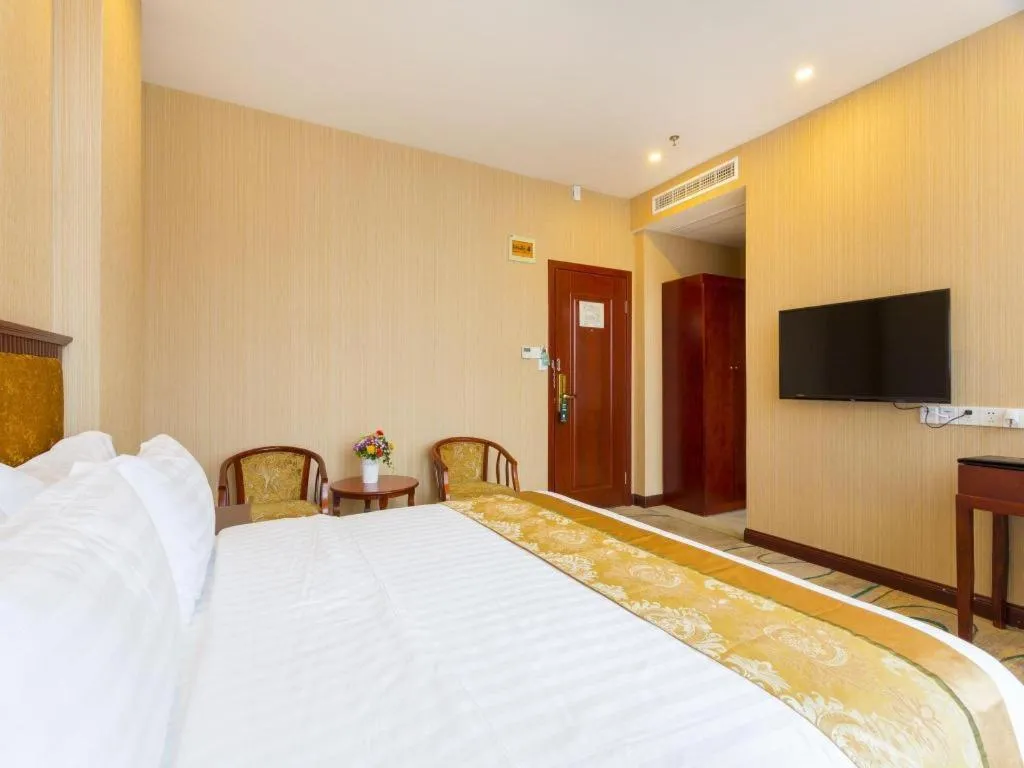 Bed in Junlai Hotel Pudong Airport Shanghai