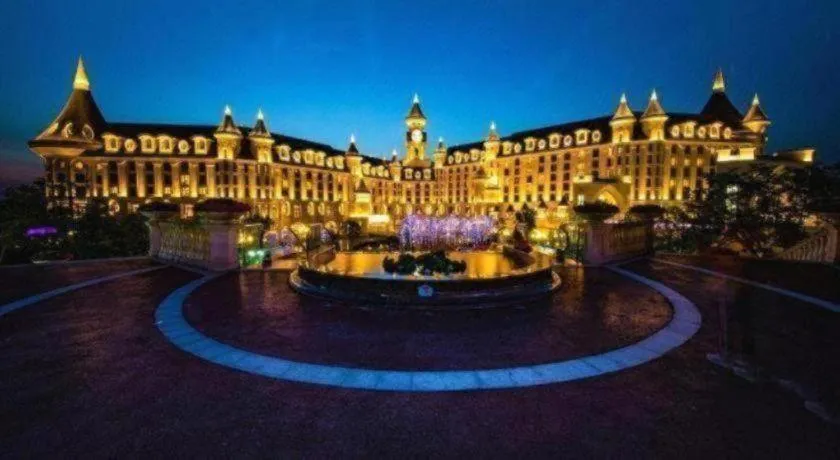 Yin Run Jin Jiang Castle Hotel