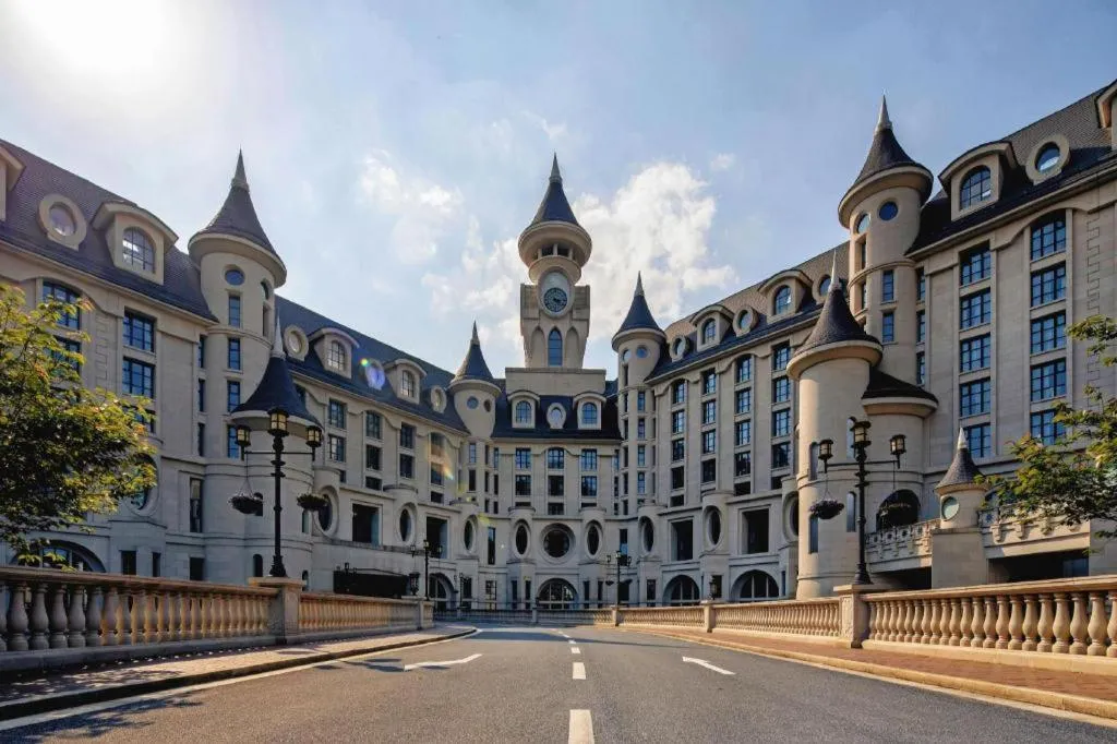 Yin Run Jin Jiang Castle Hotel