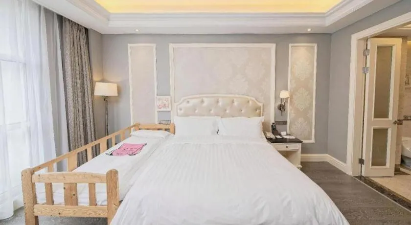 Yin Run Jin Jiang Castle Hotel