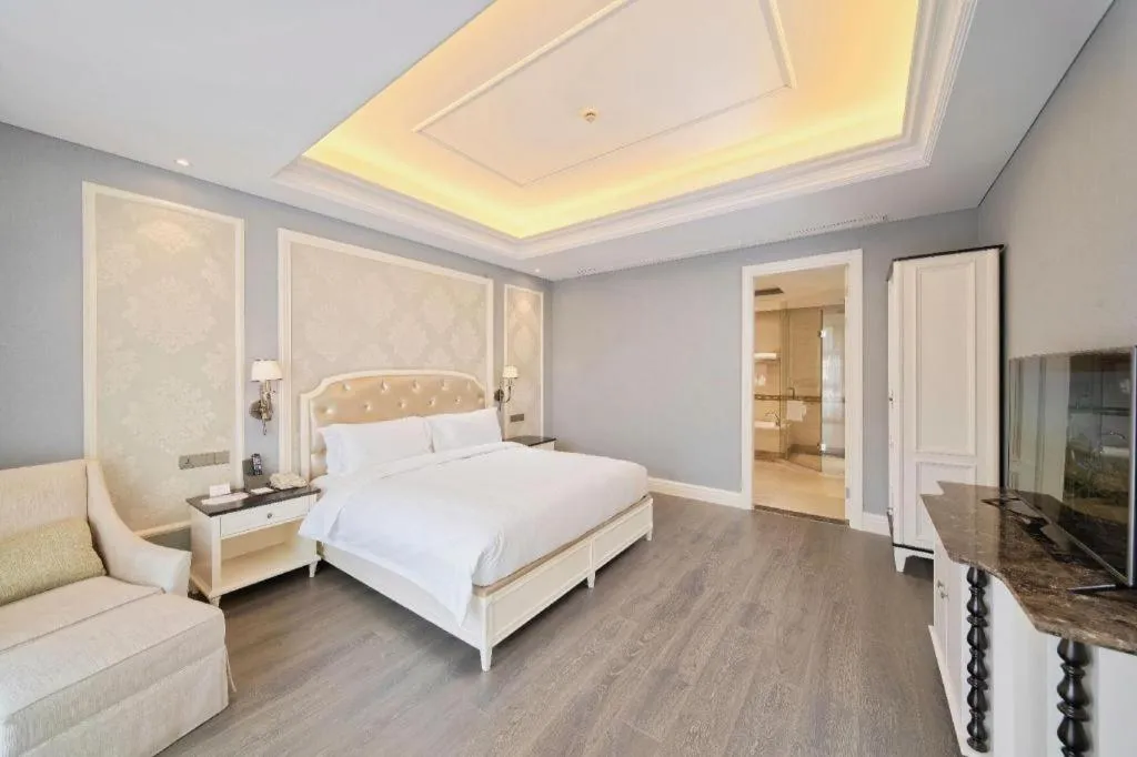 Bed in Yin Run Jin Jiang Castle Hotel