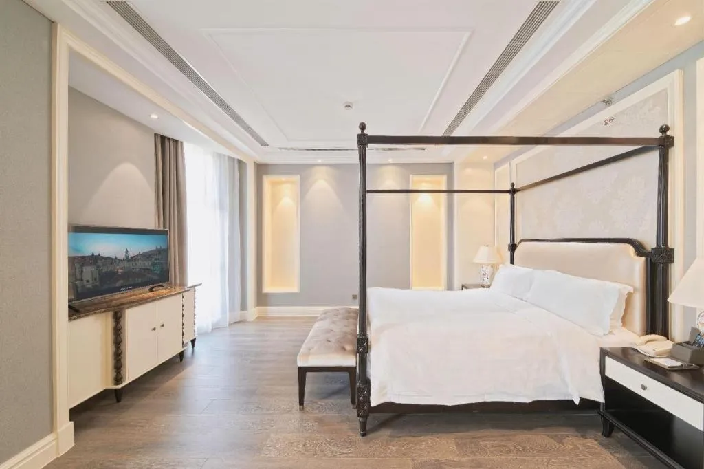 Bed in Yin Run Jin Jiang Castle Hotel