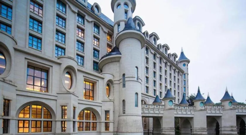 Yin Run Jin Jiang Castle Hotel