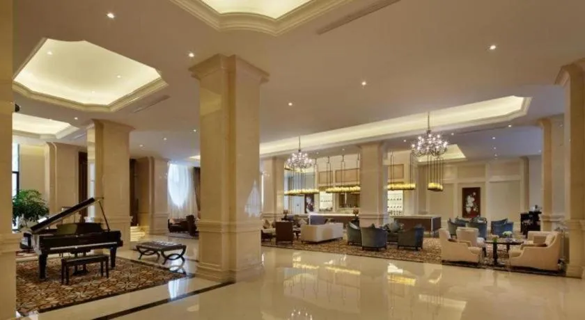 Yin Run Jin Jiang Castle Hotel