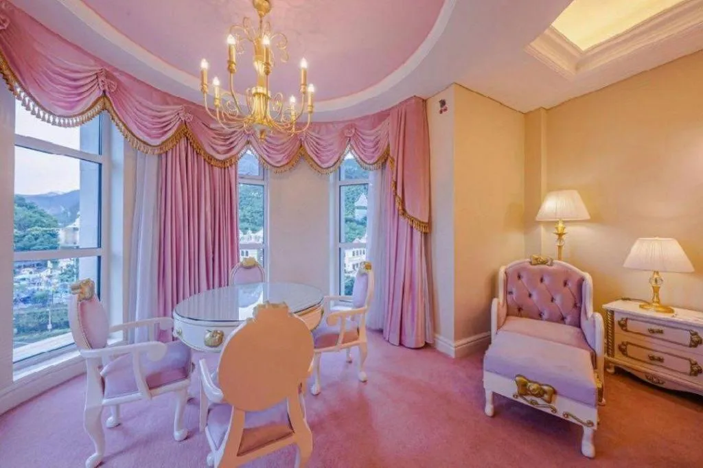 Yin Run Jin Jiang Castle Hotel