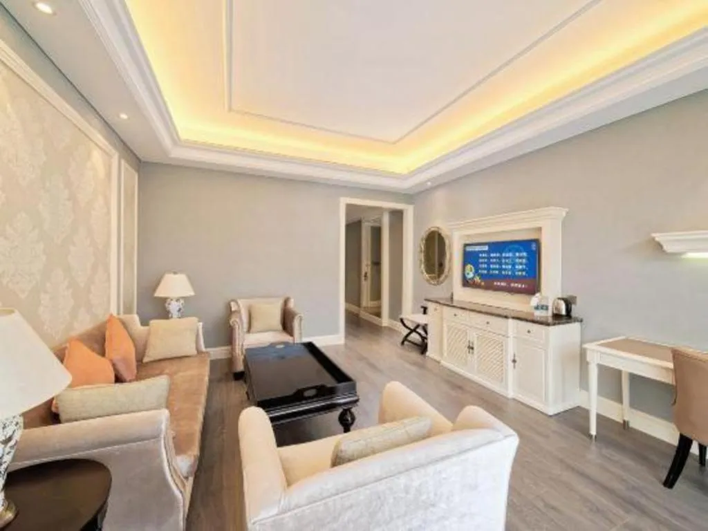 Yin Run Jin Jiang Castle Hotel