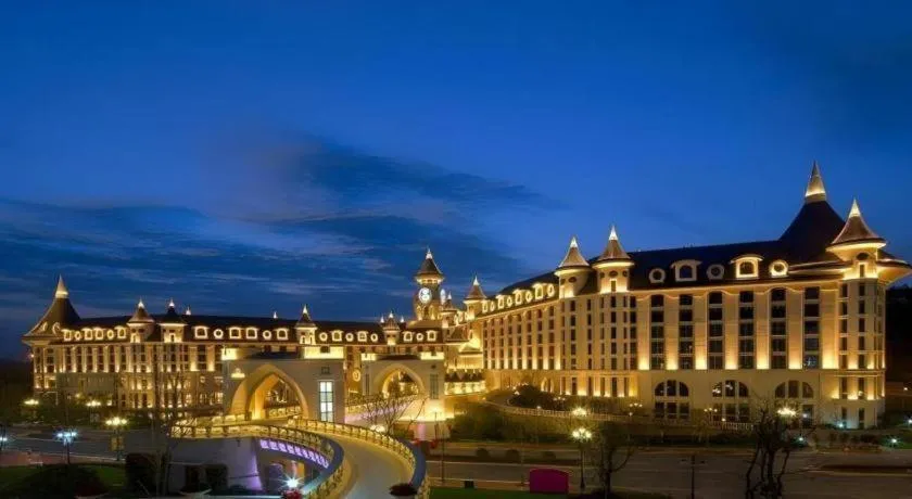 Yin Run Jin Jiang Castle Hotel