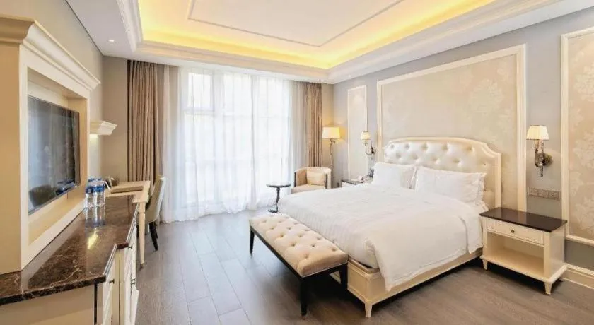 Yin Run Jin Jiang Castle Hotel