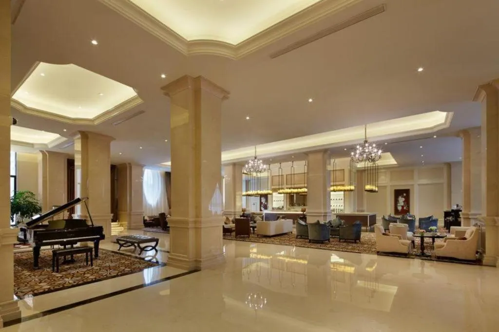 Yin Run Jin Jiang Castle Hotel