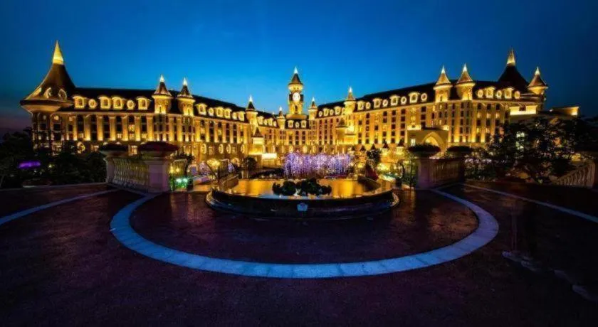 Yin Run Jin Jiang Castle Hotel