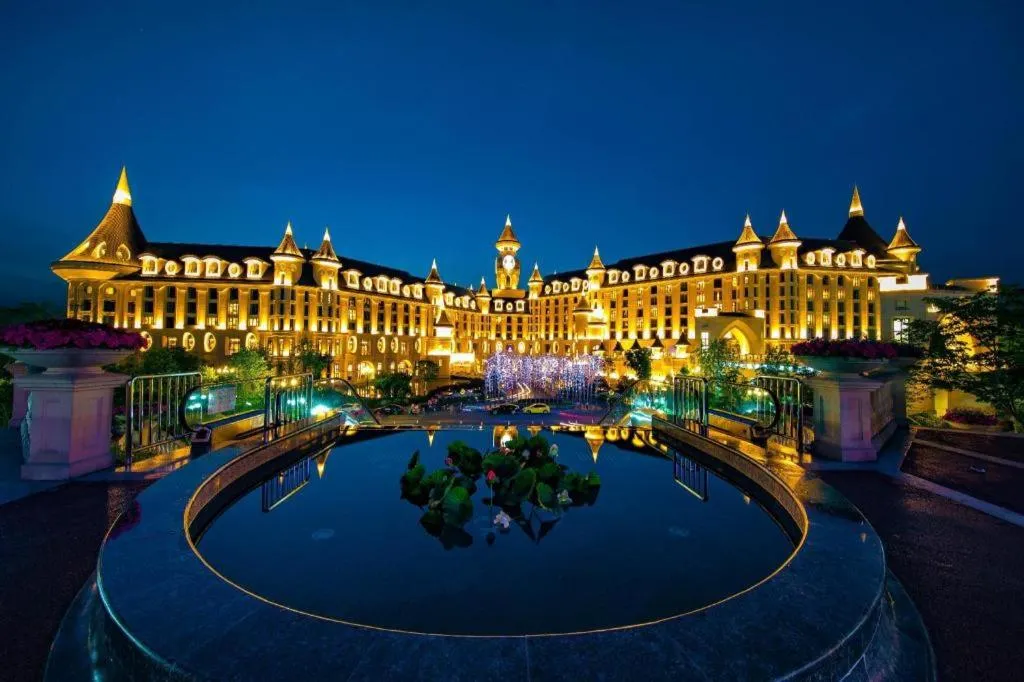 Yin Run Jin Jiang Castle Hotel