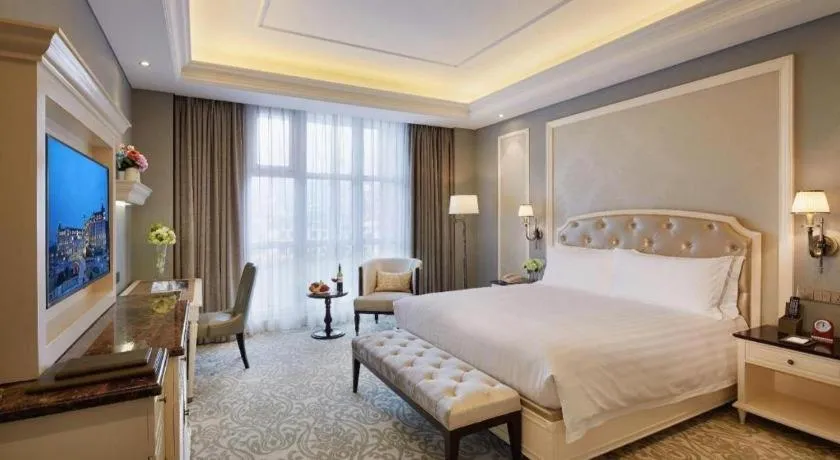 Yin Run Jin Jiang Castle Hotel