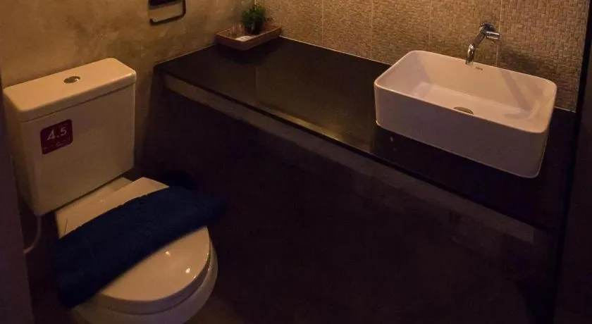 Journey Hostel Surat