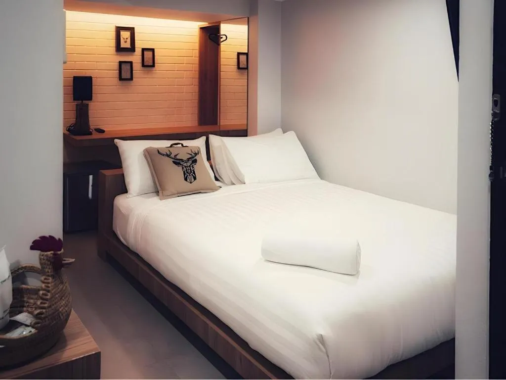 Bed in Journey Hostel Surat