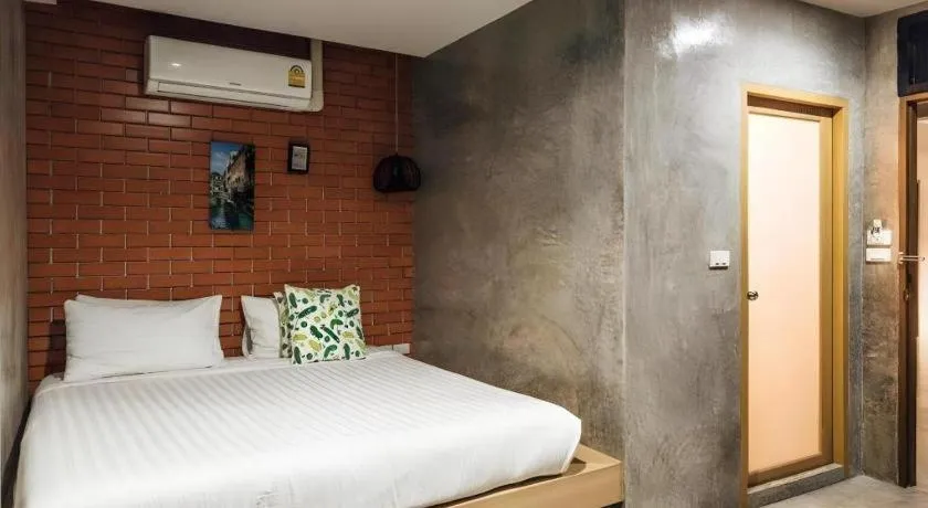 Bed in Journey Hostel Surat