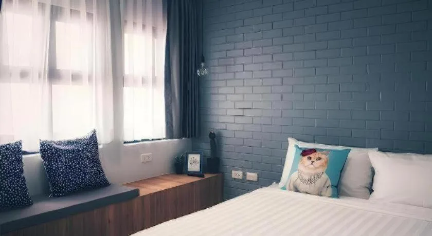 Bed in Journey Hostel Surat