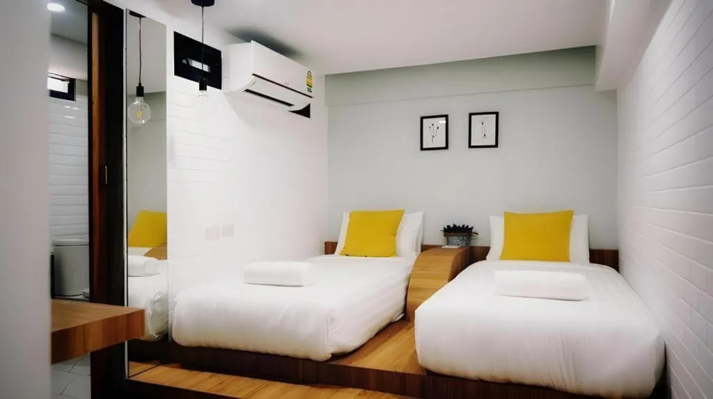 Bed in Journey Hostel Surat