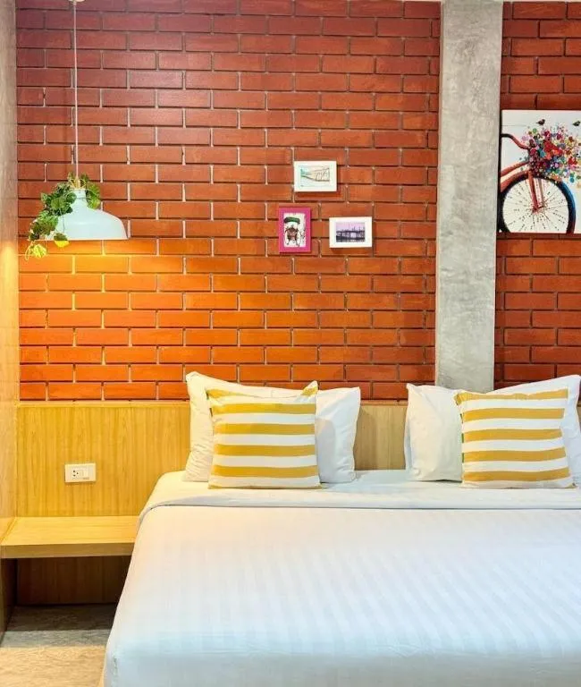 Bed in Journey Hostel Surat