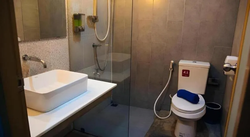 Journey Hostel Surat