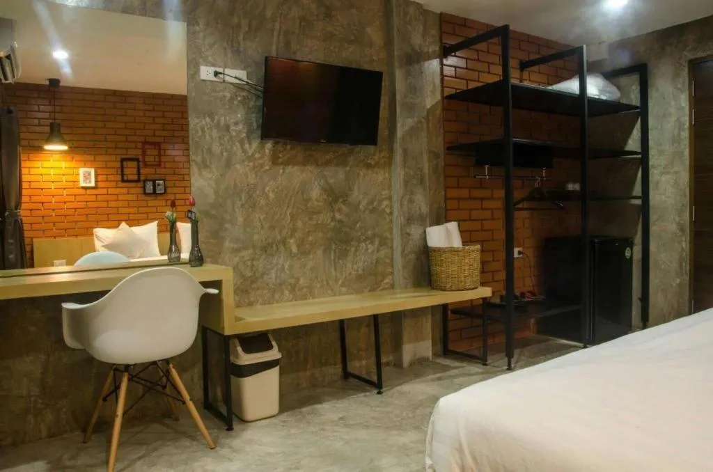 Bed in Journey Hostel Surat