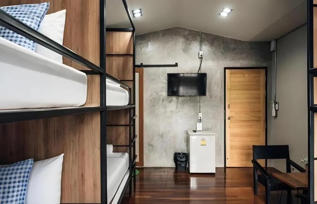 Bed in Journey Hostel Surat