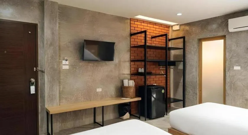 Bed in Journey Hostel Surat