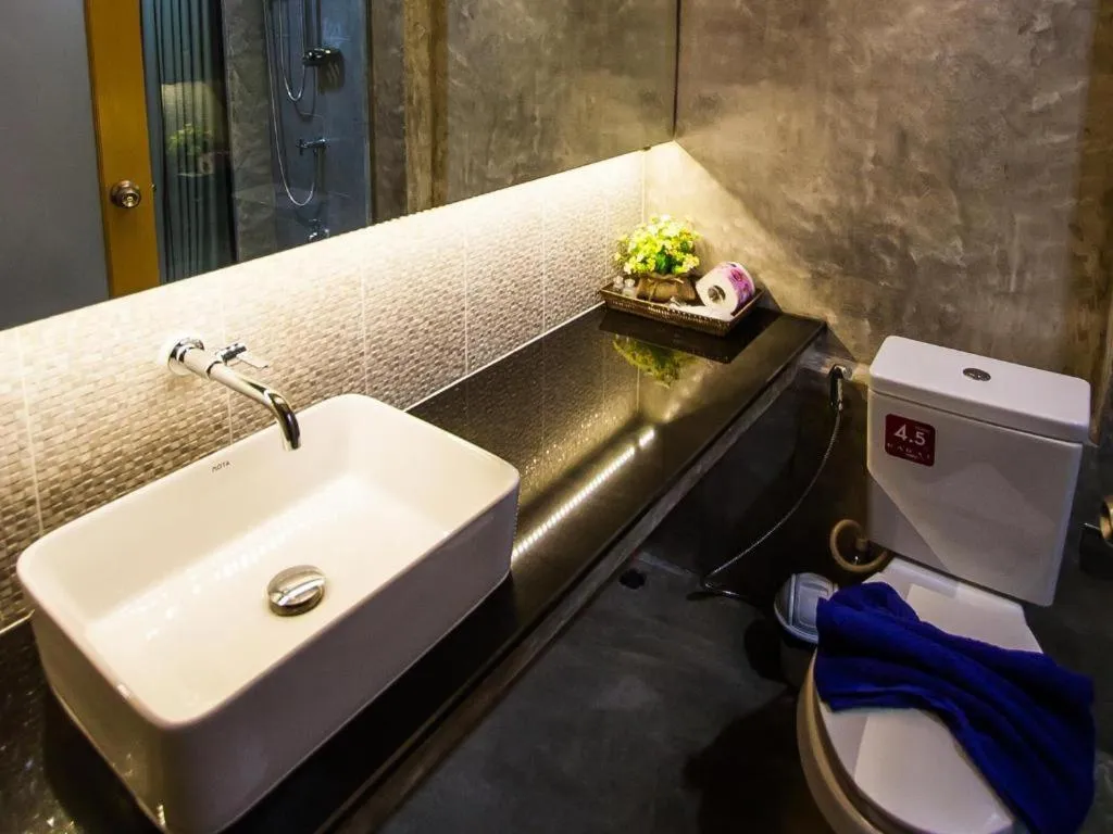 Journey Hostel Surat