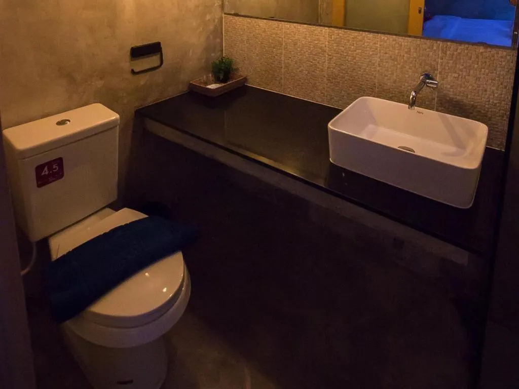 Journey Hostel Surat