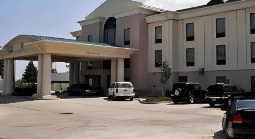 Holiday Inn Express Hotel & Suites Cleveland - Ms By IHG