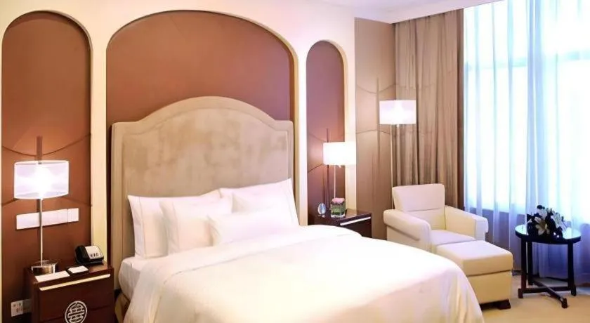 Bed in Urumqi Tianyuan Hotel