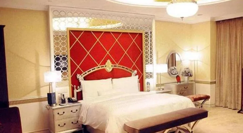 Bed in Urumqi Tianyuan Hotel