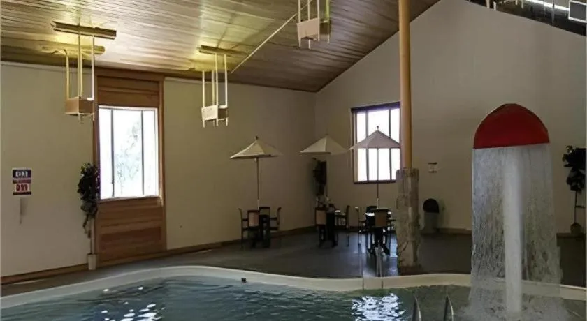 Holiday Inn Express Munising-Lakeview Hotel By IHG