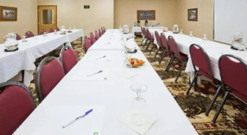 Holiday Inn Express Munising-Lakeview Hotel By IHG Holiday Inn Express Munising-Lakeview Hotel By IHG