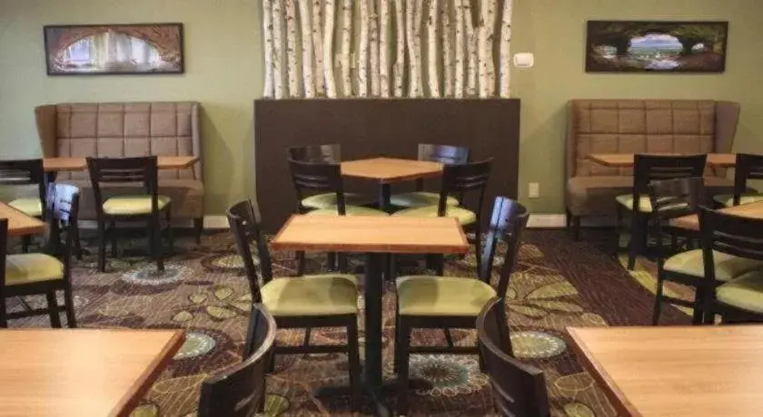 Holiday Inn Express Munising-Lakeview Hotel By IHG Holiday Inn Express Munising-Lakeview Hotel By IHG