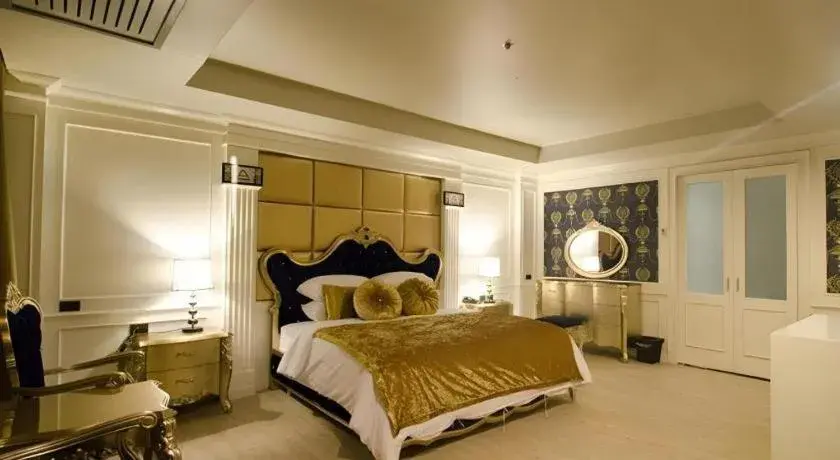 Bed in Alvarez Hotel Bed in Alvarez Hotel