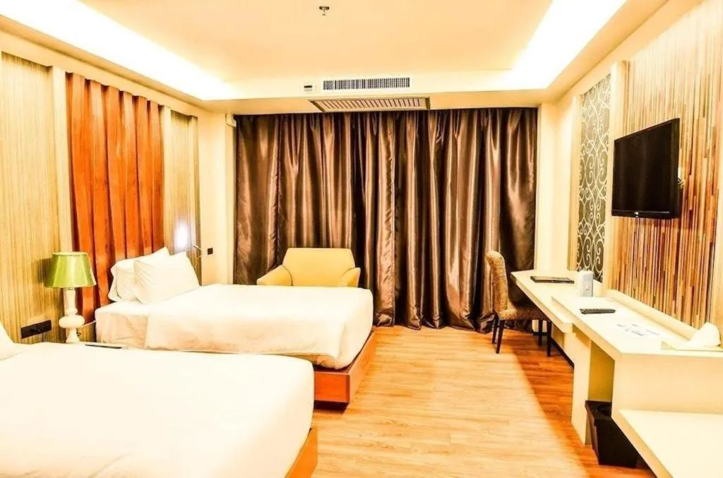 Bed in Alvarez Hotel