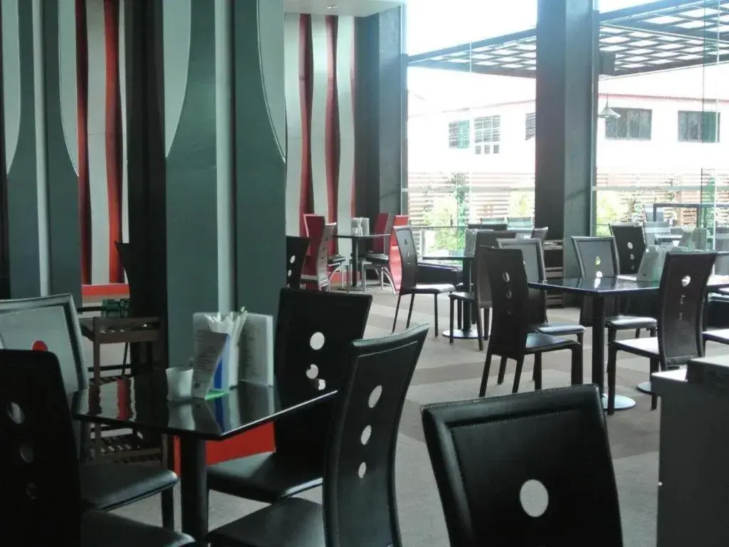 Alvarez Hotel Alvarez Hotel