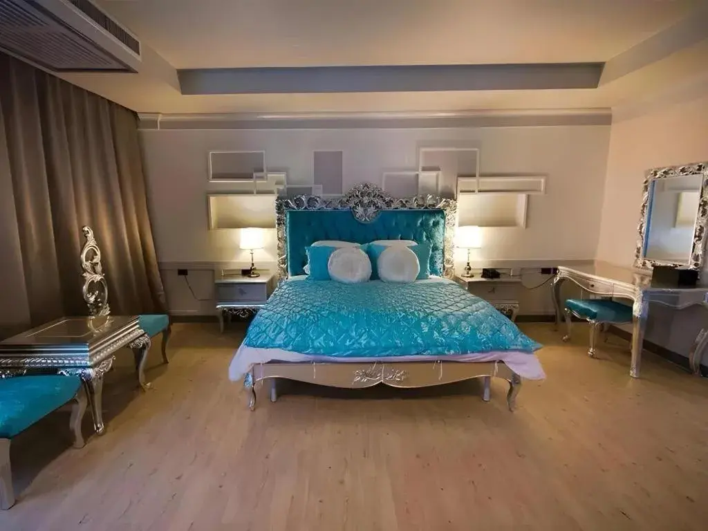 Bed in Alvarez Hotel Bed in Alvarez Hotel